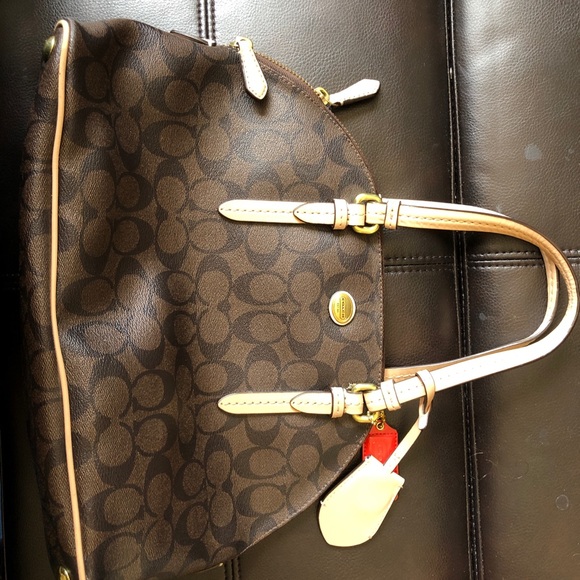 Coach Handbags - Coach bag